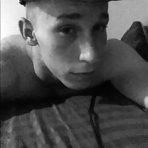 Meet your Posher, Jeremiah